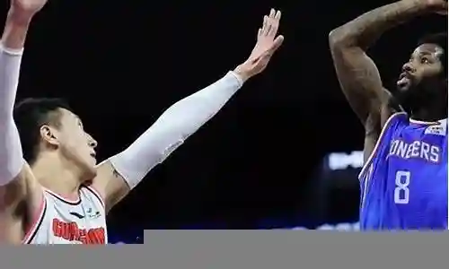 广东季后赛首战阵容
