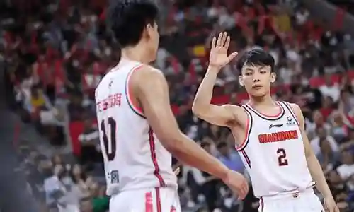 宏远12人战队阵容数据