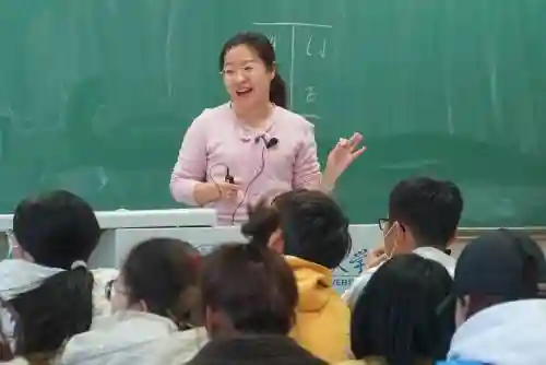 授课老师阵容插图1