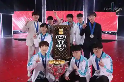 dwg网吧阵容