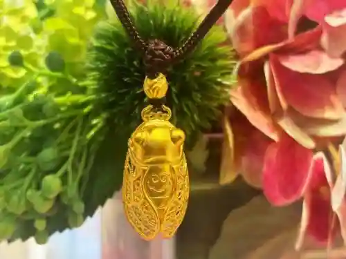 金蚕装备，金蚕吊坠是什么含义插图1