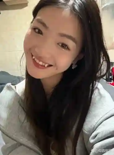 虎牙闪打装备，虎牙黑色闪光插图1