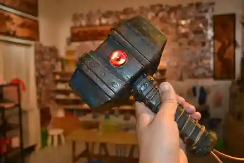 雷神3的武器，雷神3造型插图